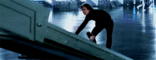 gentlekirk:luke skywalker + always trying to do the right thing and not giving a damn about his own 