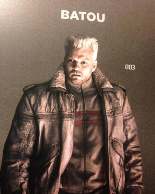 therealsongbirddiamondback:  majingojira:  espanolbot:  Man, Togusa IS older than I’d thought he’d be. Maybe they’ve decided that since he’s the least cybernetic member of Section 9, that that means that he’s from an earlier generation than