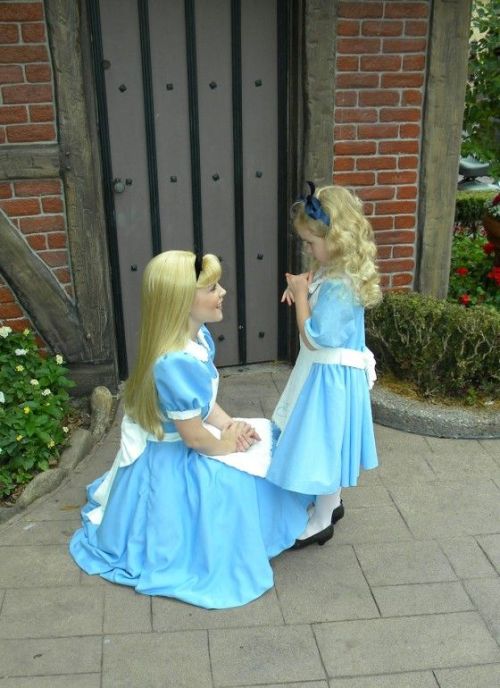 magicallyalexa: Disney Characters and Little Characters Disney Moments (not my photos)