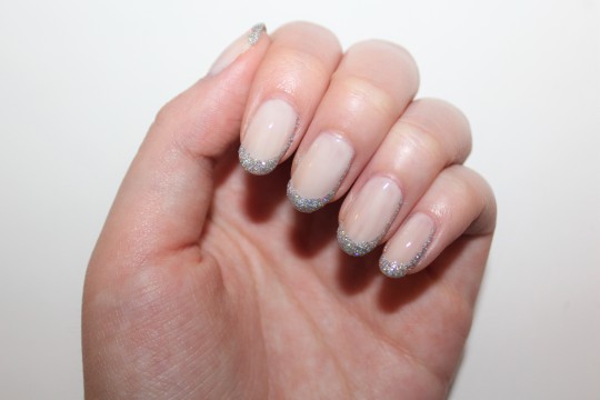 I'M Hair For You - Glitter French Tips | Nailing It