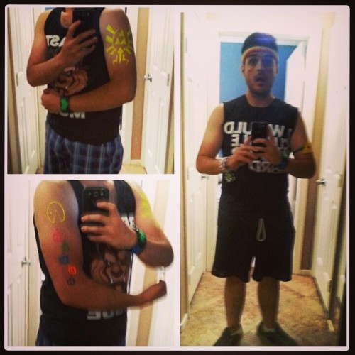 EDC day 1 and 2. Didn’t do too bad for super last minute outfits. #edc #seriouslyhavingablast