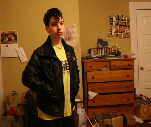 nothing-rhymes-with-grantaire:Round 1 of sort of punk! Grantaire cosplay, I guess.I’ll try better to