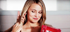 hopeinthedarkness-blog:Get to Know Me Meme - [3/5] Favorite Actresses: Dianna Agron.“Everyone 