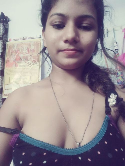 my-romantic-couple: Priya. Kanpur. 25. Inbox me.