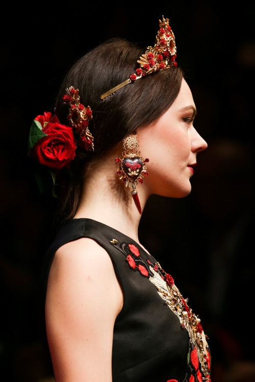 girlannachronism:Dolce &amp; Gabbana spring 2015 rtw details