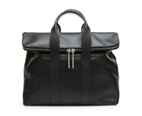 impertinence:  Yes please. This bag is androgynous and straight business. 