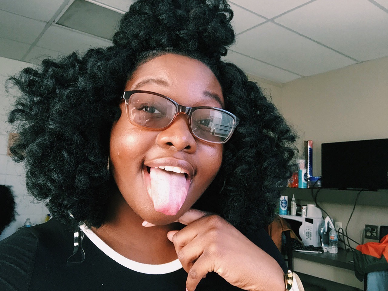 vintvge-love:  Hey bighead👋🏾✨