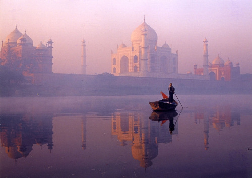 Porn aureat:  neusiedl:  Ran Chakrabarti Taj Mahal, photos