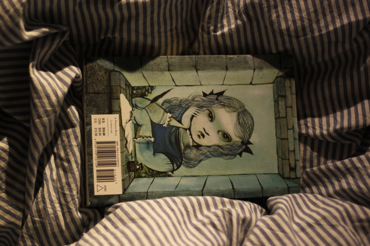 books-tea-wanderlust:  Jane Eyre - Penguin Classics Deluxe Editions 