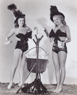 pinup-babes:  Barbara Hale & Myrna Dell,