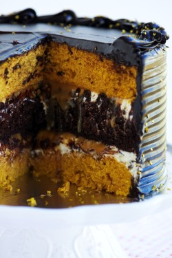 chocolateguru:  MIdnight Pumpkin Layer Cake