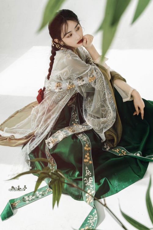hanfugallery:chinese fashion by 无妄亭
