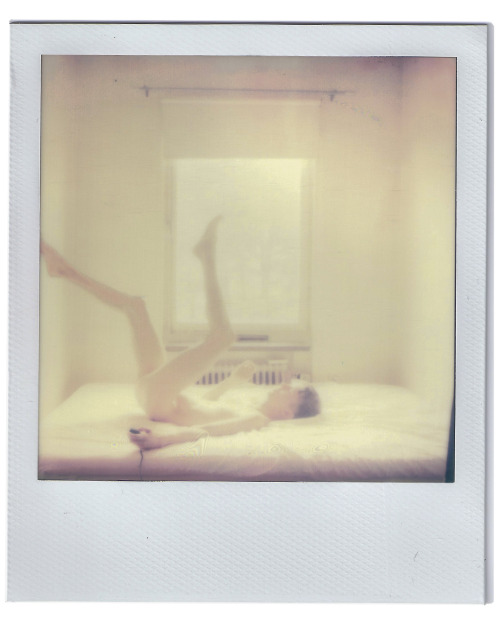 thobias:  untitled (polaroid sx-70), Thobias Malmberg (www.thobiasmalmberg.com) 