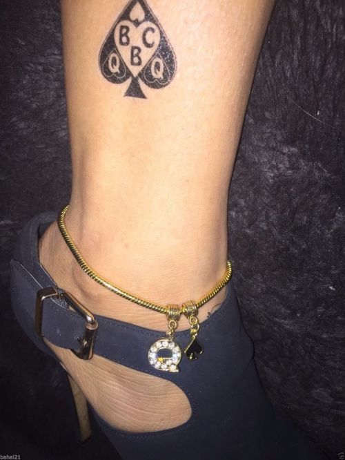 cuckoldtoys:Queen of Spades anklet.@daddysbabygirl4bbc