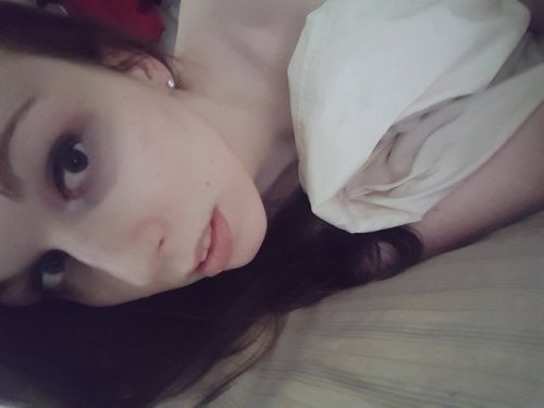 lil-uni:  Random selfies this week :3<3 <3 <3