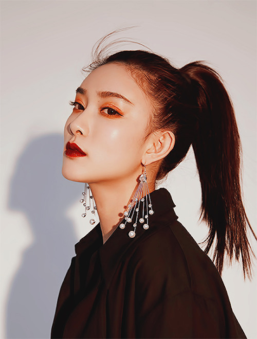 exoistheuniverse:Meng Ziyi for 壹号THEONE