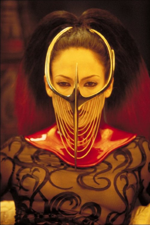 tits-mcgeek:  blasted-pumpkins:  Eiko Ishioka, incredible costume designer (1938-2012) In particular, she designed costumes of Dracula (Coppola), the Cell, Immortals,…. More precisions about her work on wikipedia  RIP my dear, lovely idol.