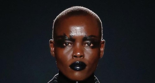 driflloon: beauty @   gareth pugh fw18  