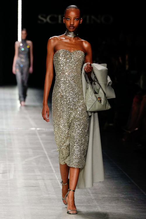 ERMANNO SCERVINO Fall/Winter RTW 2025 If You Want To Support This Blog Consider Donating To: Ko-fi.com/fashionrunways