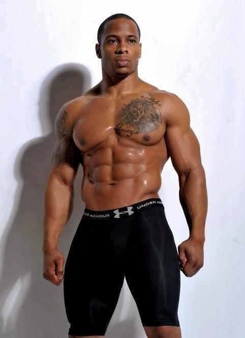 therealmccoy27:  Serving sexy on this great HUMP DAY!!!!👌😘😘😘😘😘