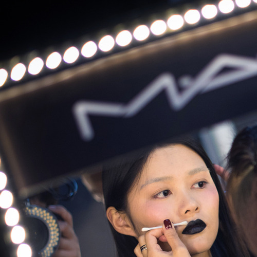 maccosmetics: Backstage at W by WenJun, Shanghai Fashion Week AW15