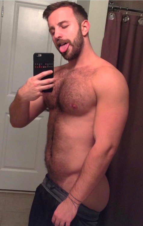 Porn Pics cuddlyuk-gay:    I generally reblog pics