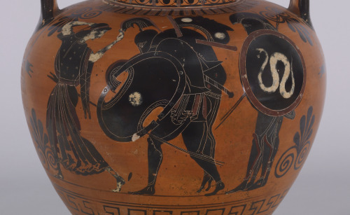 lionofchaeronea:Ajax carries the dead Achilles from the battlefield, as described in the lost Aethio