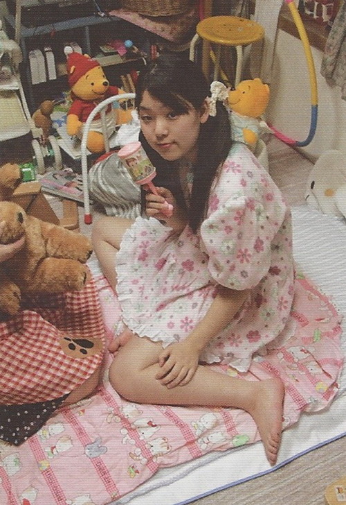 myseadad:  Japanese diaper girl 2.