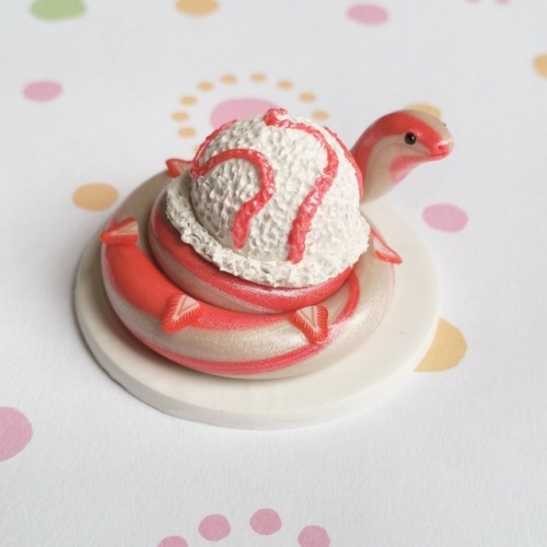 sosuperawesome:Snake Figurines and Pendants, by Abigail Lorincz on EtsyShop Update Saturday 3pm ET