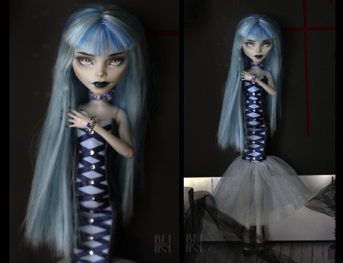 Sale  Monster High OOAK Ghoulia Yelps repaint custom doll 