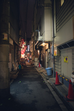 jpnys:  Osaka, Japan. March 2014. by Owen