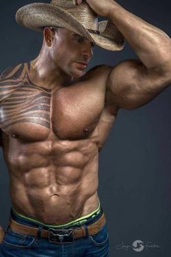 cdnlifter27:  Matt LehrPhotos: Jay Fuertez