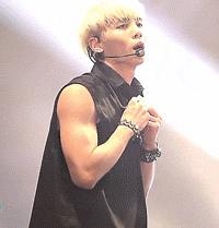 ira-doodles:  9 /∞ of &ldquo;Kim Jonghyun can you stop, please?!&quot; 
