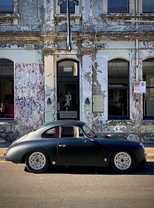 utwo:  Porsche 356 Outlaw© Stop And Smell The Cars 