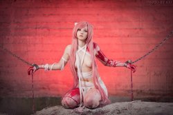 cosplaygirl: Elfen Lied, Lucy/Nyu by CrazyJoker18