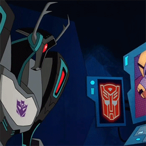 smallfreelancer:   3x3 Shockwave from Transformers Animated  Requested by phasellus  The Longarm Prime to Shockwave transformation is so simple, yet so beautiful.