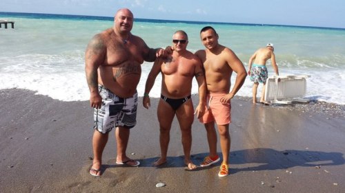 HOMENS MADUROS E SUNGAS / MATURE MEN AND SWIMWEAR