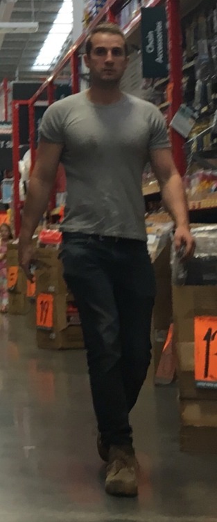 stalkerbeef:  Oh my fuckin God!! That chest and that little waist!! An ass and package to die for ! 