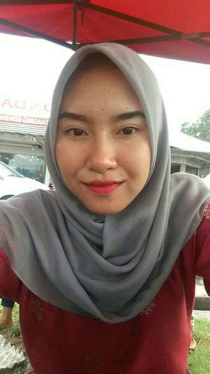 hadii03: siapa nk gambar ekin lancap reblog banyak² nnti min payung