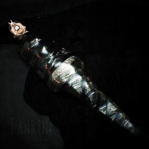 Porn fanrin:  Dark mummy. photos