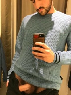 mikeykeysx:  (un)dressing rooms