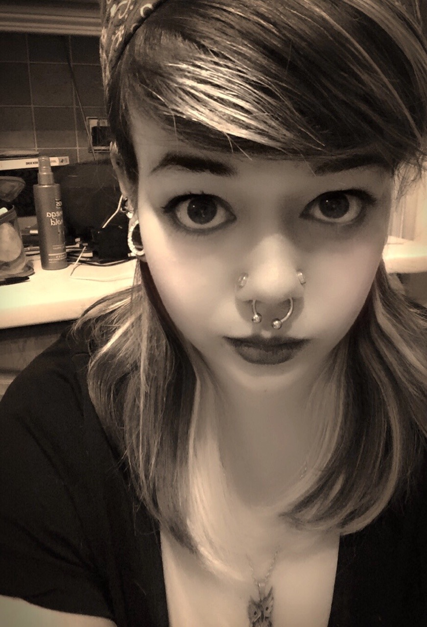 naughtyinkedangel:  Yep definitely liking my hair more…