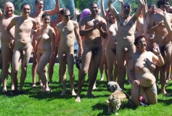 happy nudistshttp://blogzen00.tumblr.com/