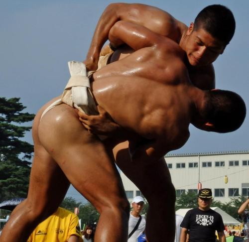 Porn photo kublakong:  jockedjock:  Sumo!  I could get