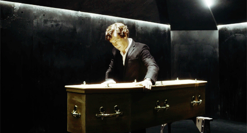 ben-locked:thelostsmiles:livingthegifs:Sherlock?”   [Requested by thelostsmiles]By: thejennire ✦Send