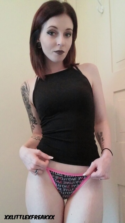xxlittlexfreakxx:  I felt really cute today. Sorry for all the booty pics. `\_(-_-)_/´  (please don’t remove caption)