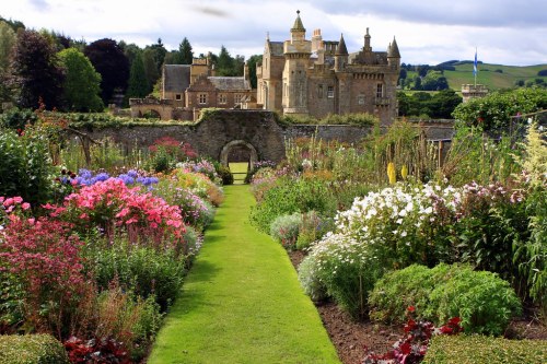 allthingseurope: Abbotsford House, Scotland (by Michelle Kelley)