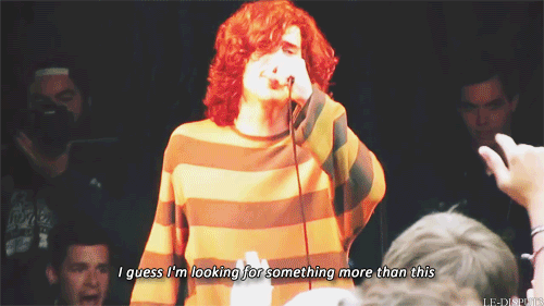 frozen-comet:  le-disput3: Loose Ends - Real Friends  swear i was at this show