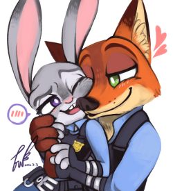 thefeatherwings:[zootopia doodle]  concentrate on the work, Mr.Wilde! Oh my god! I really LOVE THEM! Ship them sooooo hard XD&lt;3