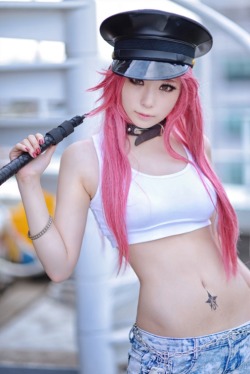 dirty-gamer-girls:  Mussum on World CosplaySource: